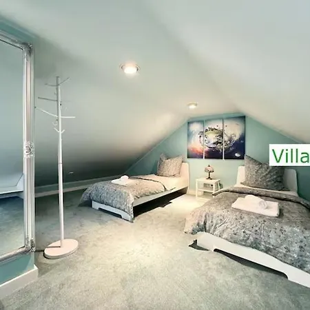 Luxury Holidays Emg Baden-baden 22p Sauna Tatil Evi